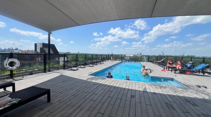 http://centris.webenaction.com/centris-api/photos/429429850-MT28972761-12.jpg