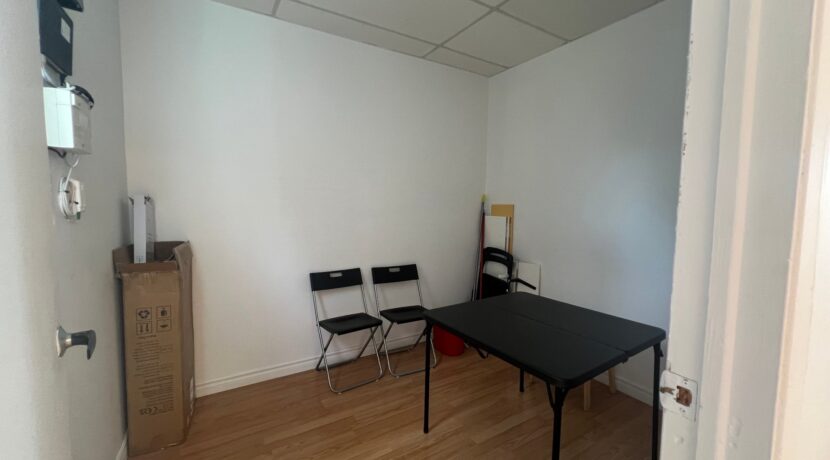 http://centris.webenaction.com/centris-api/photos/438589883-MT23180000-10.jpg